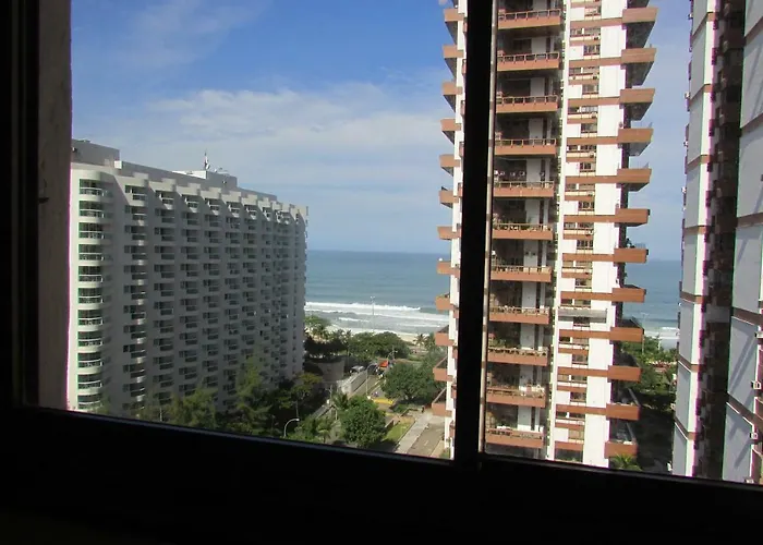 Lindo Apto De 2 Quartos E 2 Banheiros Sociais No Barramares Com Comercio Proximo, Piscina Aquecida, Quadras, Parquinhos, Brinquedoteca, Emprestimo De Cadeiras E Barracas De Praia, Condominio Em Frente A Praia, Apartamento Limpissimo, Equipado, Tudo N