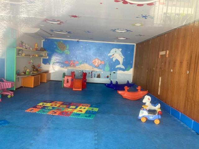 Lindo Apto De 2 Quartos E 2 Banheiros Sociais No Barramares Com Comercio Proximo, Piscina Aquecida, Quadras, Parquinhos, Brinquedoteca, Emprestimo De Cadeiras E Barracas De Praia, Condominio Em Frente A Praia, Apartamento Limpissimo, Equipado, Tudo N Apartment *