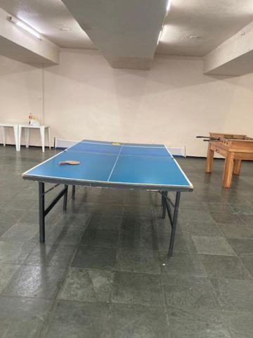 Lindo Apto De 2 Quartos E 2 Banheiros Sociais No Barramares Com Comercio Proximo, Piscina Aquecida, Quadras, Parquinhos, Brinquedoteca, Emprestimo De Cadeiras E Barracas De Praia, Condominio Em Frente A Praia, Apartamento Limpissimo, Equipado, Tudo N Apartment Rio de Janeiro