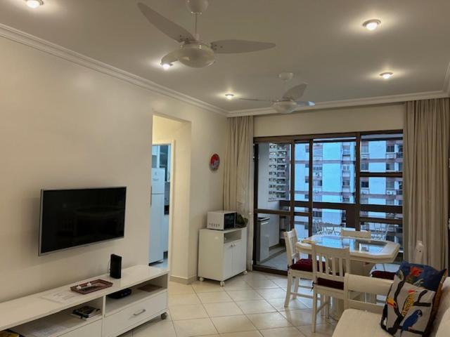 Lindo Apto De 2 Quartos E 2 Banheiros Sociais No Barramares Com Comercio Proximo, Piscina Aquecida, Quadras, Parquinhos, Brinquedoteca, Emprestimo De Cadeiras E Barracas De Praia, Condominio Em Frente A Praia, Apartamento Limpissimo, Equipado, Tudo N *