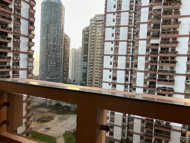 Lindo Apto De 2 Quartos E 2 Banheiros Sociais No Barramares Com Comercio Proximo, Piscina Aquecida, Quadras, Parquinhos, Brinquedoteca, Emprestimo De Cadeiras E Barracas De Praia, Condominio Em Frente A Praia, Apartamento Limpissimo, Equipado, Tudo N *