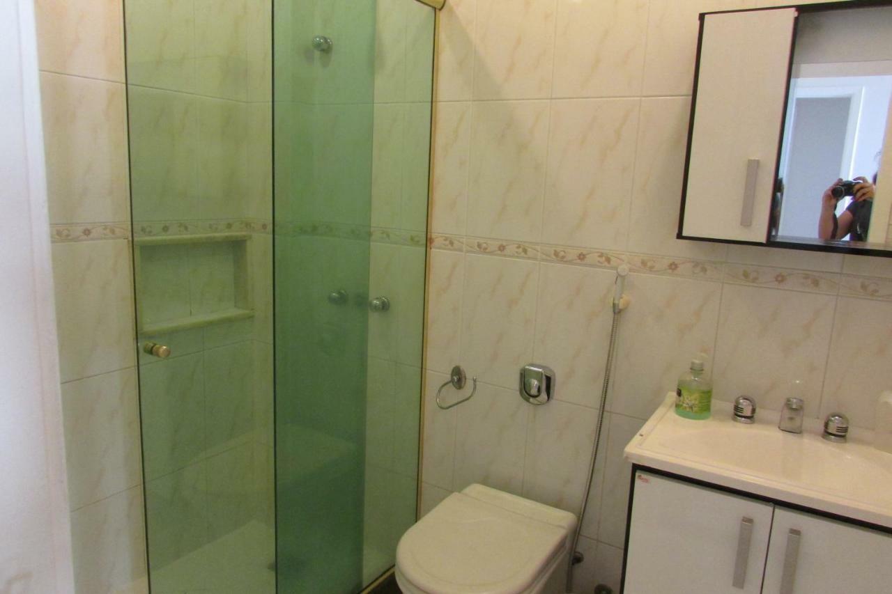 Apartment Lindo Apto De 2 Quartos E 2 Banheiros Sociais No Barramares Com Comercio Proximo, Piscina Aquecida, Quadras, Parquinhos, Brinquedoteca, Emprestimo De Cadeiras E Barracas De Praia, Condominio Em Frente A Praia, Apartamento Limpissimo, Equipado, Tudo N Rio de Janeiro